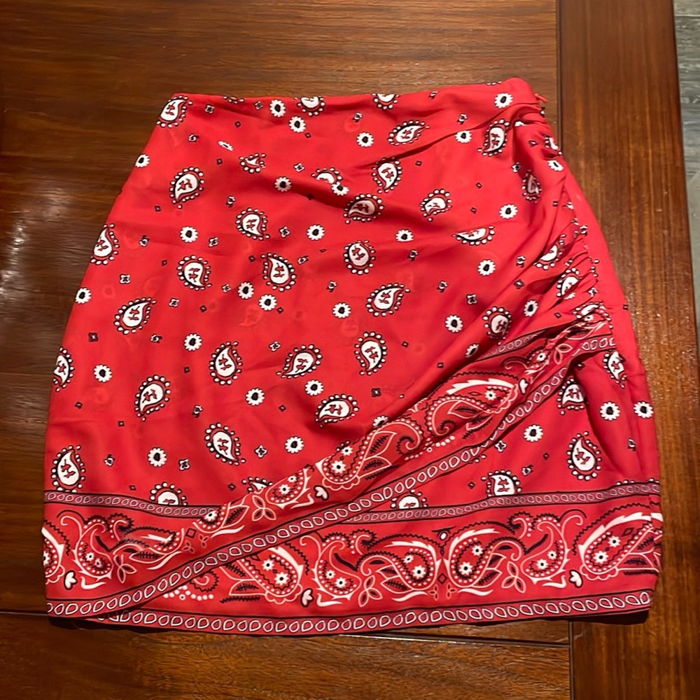 Superdown by Revolve Red Bandana skirt